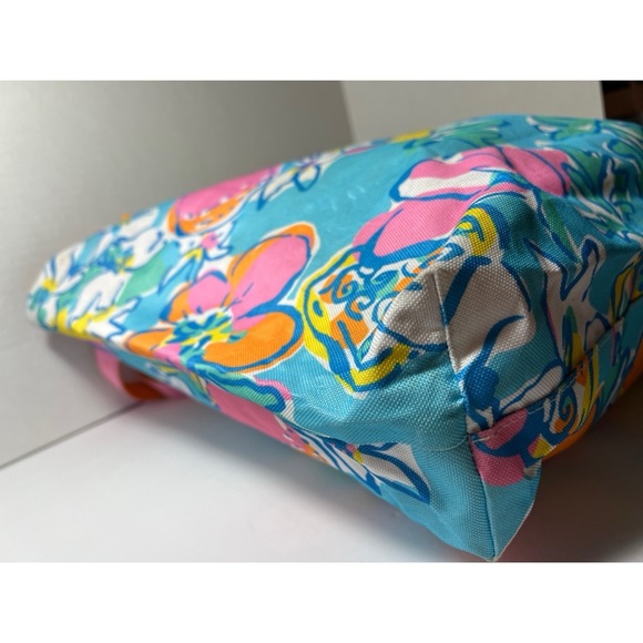 Lily Pulitzer by Estee lauder Floral Tote Bag - Picture 4 of 10